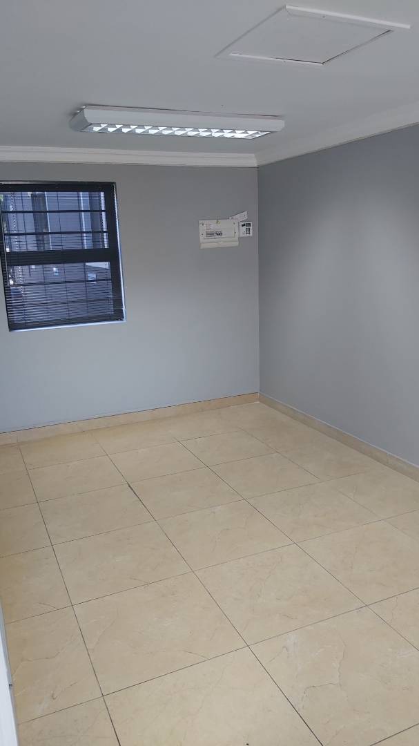 To Let commercial Property for Rent in Newton Park Eastern Cape